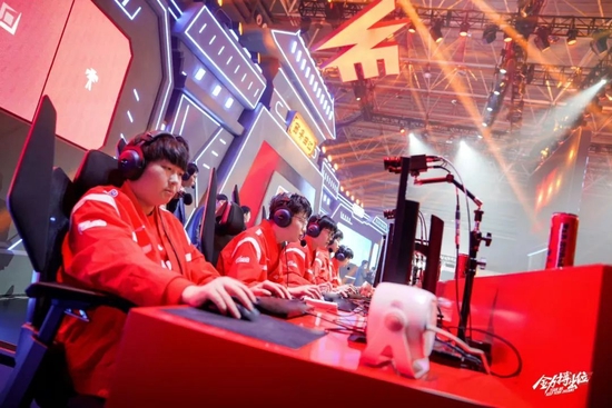 不得不向队 不得不向队