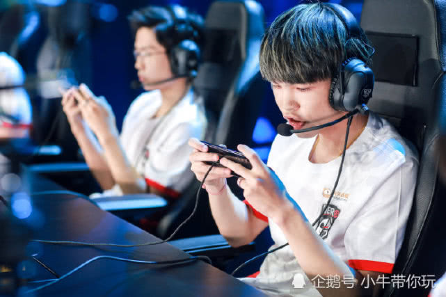 盟讨论的焦 盟讨论的焦