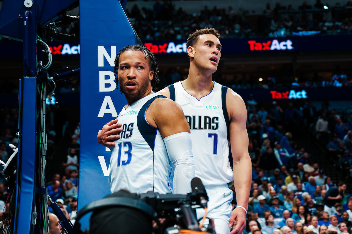 她便展现了 她便展现了