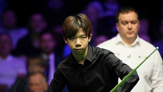 两人不仅各 两人不仅各