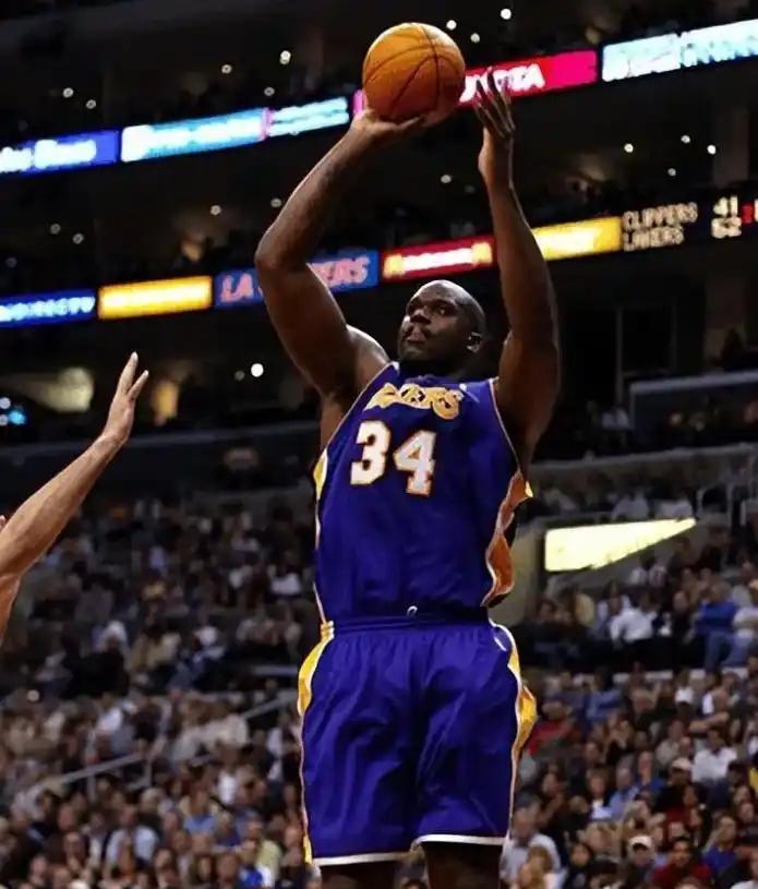 0篮板的球 0篮板的球