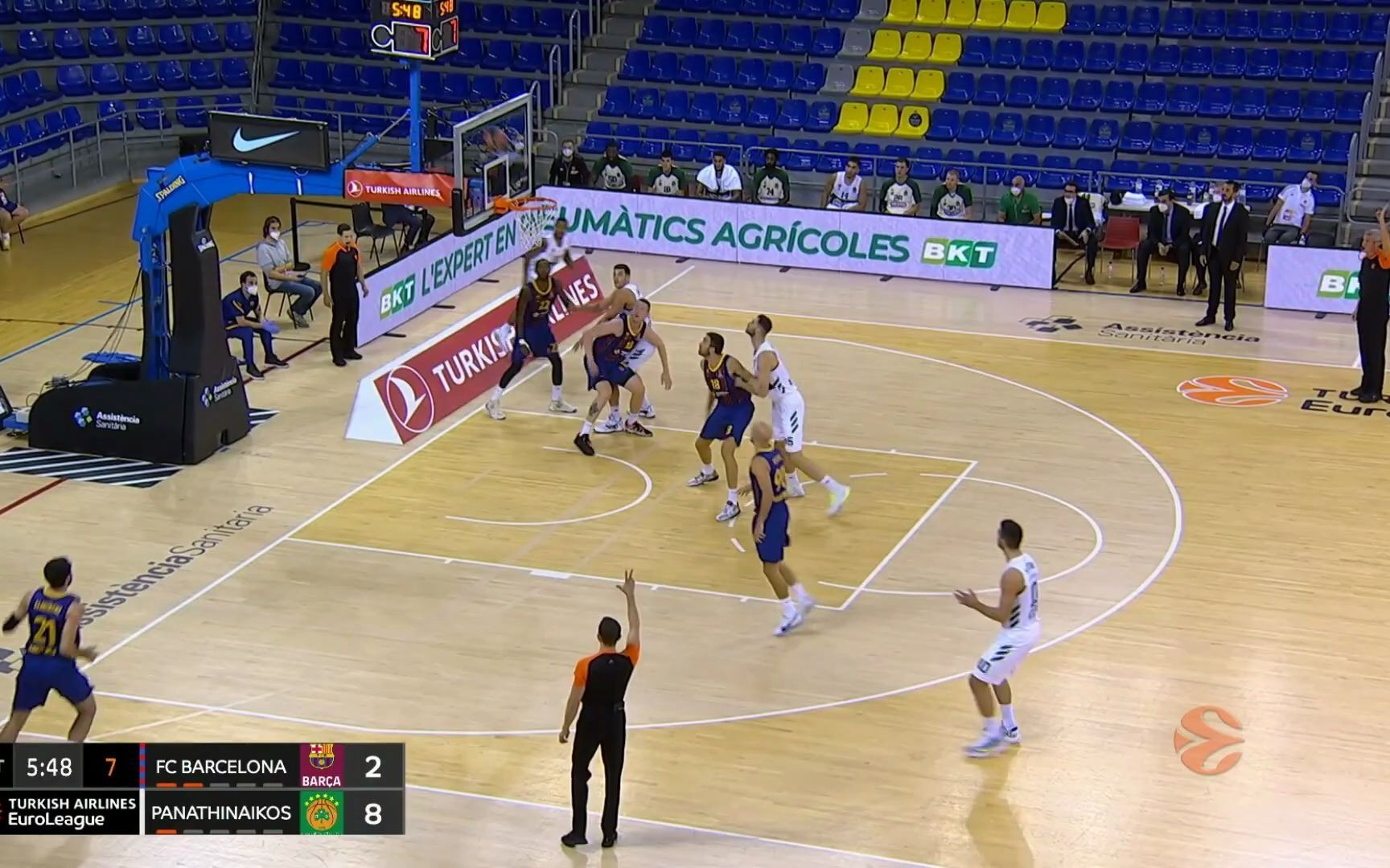 他在三回合 他在三回合